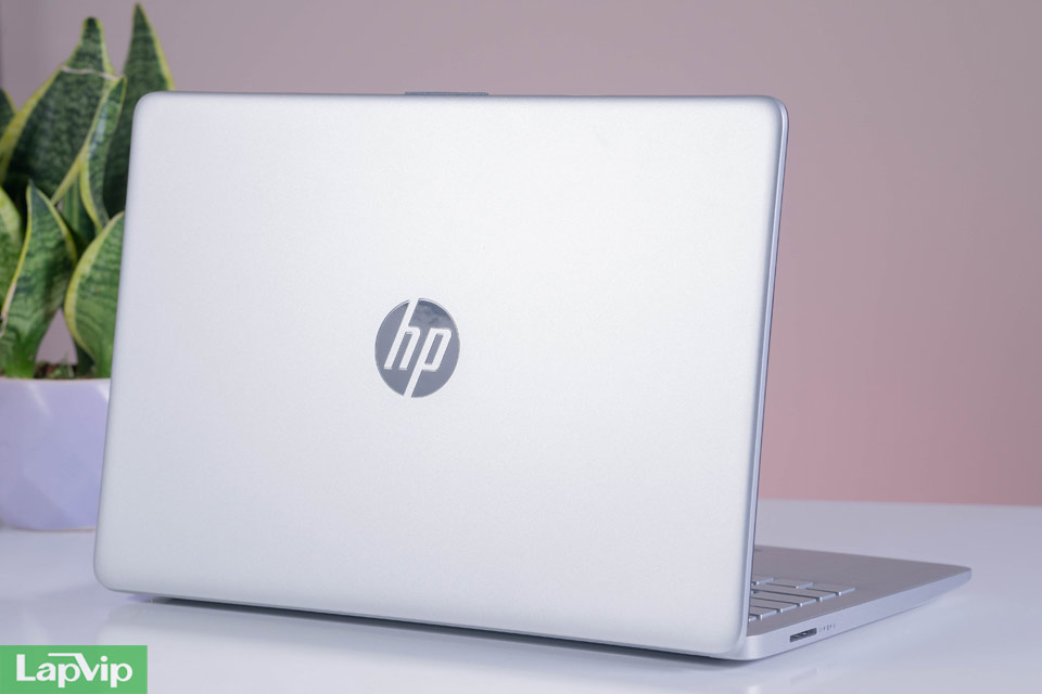 hp-laptop-14-8-1645410427.jpg