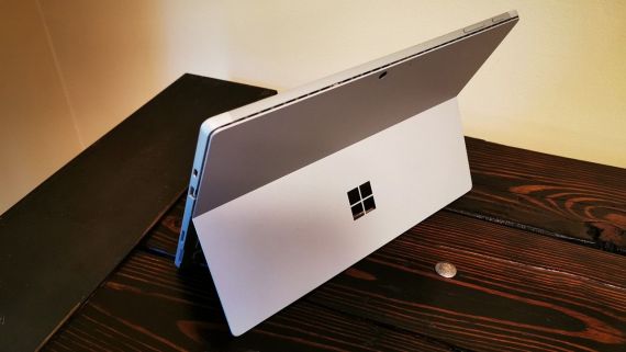 Rò rỉ thông tin ra mắt Surface Pro 8 cùng với giá bán bất ngờ!