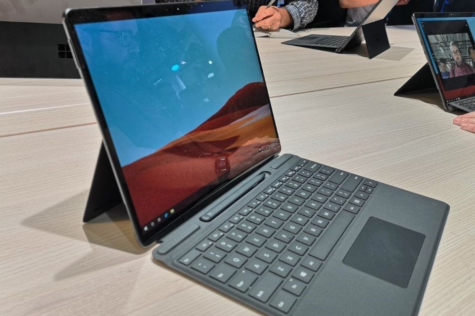 Surface Pro X Signature Keyboard With Slim Pen Bundle Giá Tốt Nhất.
