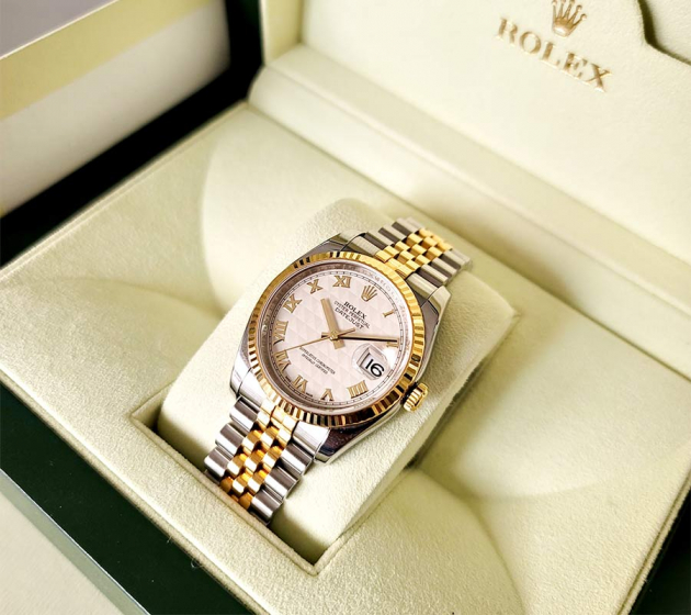 Đồng Hồ Rolex Datejust 36 116233 Mặt Số Caro Trắng